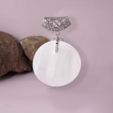 Подвеска с бейлом "Ракушка" натуральная 50*70мм арт.ИВ-1069 бел/сереб