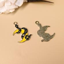 Подвеска "Змея и месяц" 18,5*28,5мм эмаль арт.ИВ-342 микс/золото